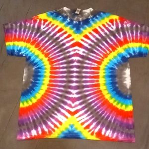 Tie die tee shirt